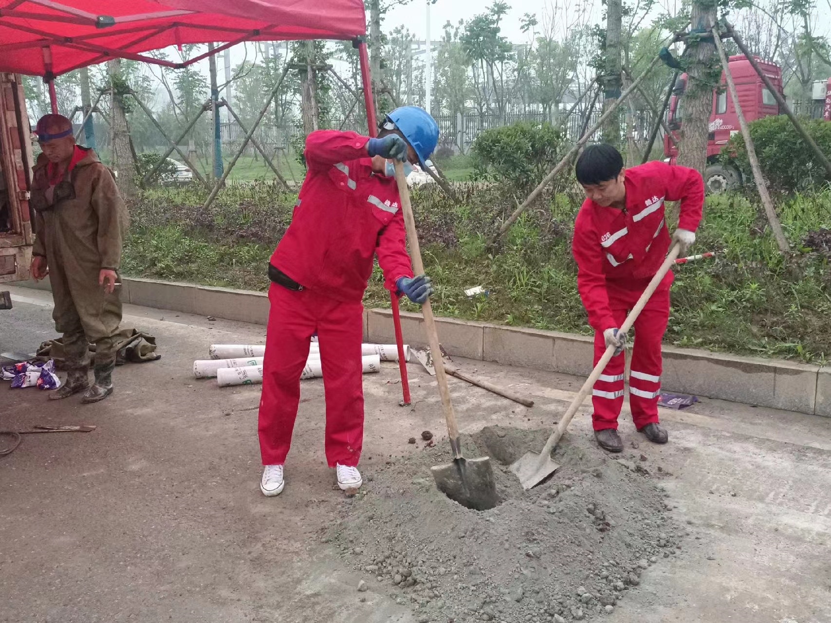 临翔管道疏通哪家好】及时进行市政管道清淤